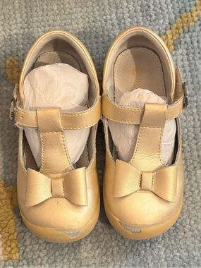 L'Amour Girls Metallic Gold Bow Mary Janes
